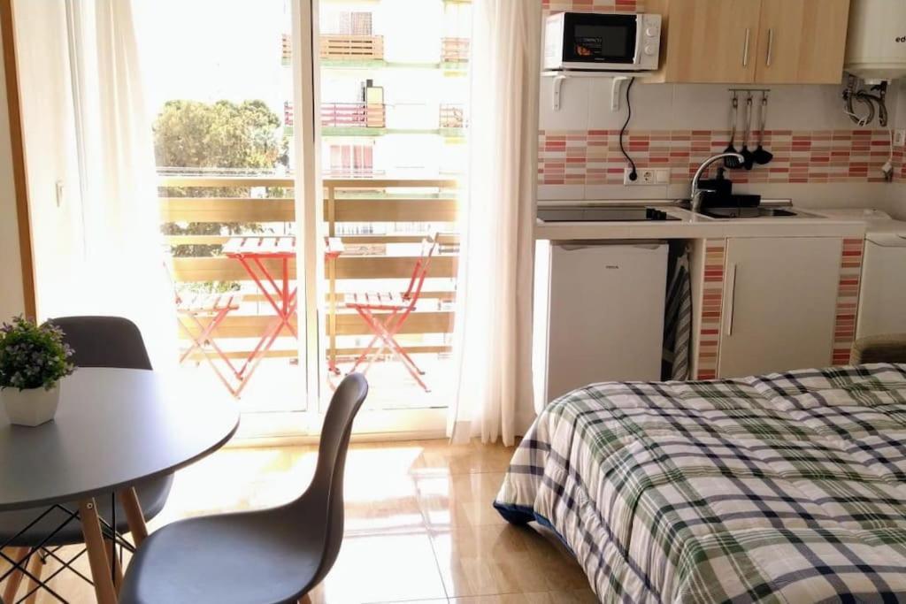 Estudio Con Vista Al Mar A 200 Mts De La Playa Benalmádena Exteriör bild